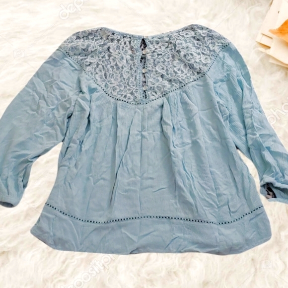 XXl- Boho Vintage Style Flowy Lace Top with button down back- Mint Blue - Picture 4 of 12
